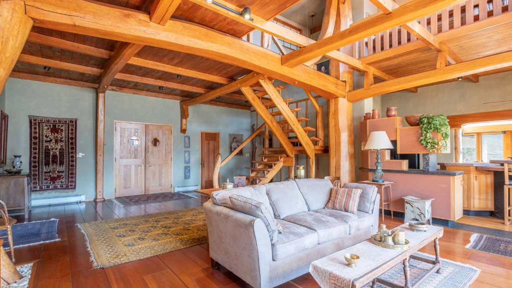 cabin-exposed-beams
